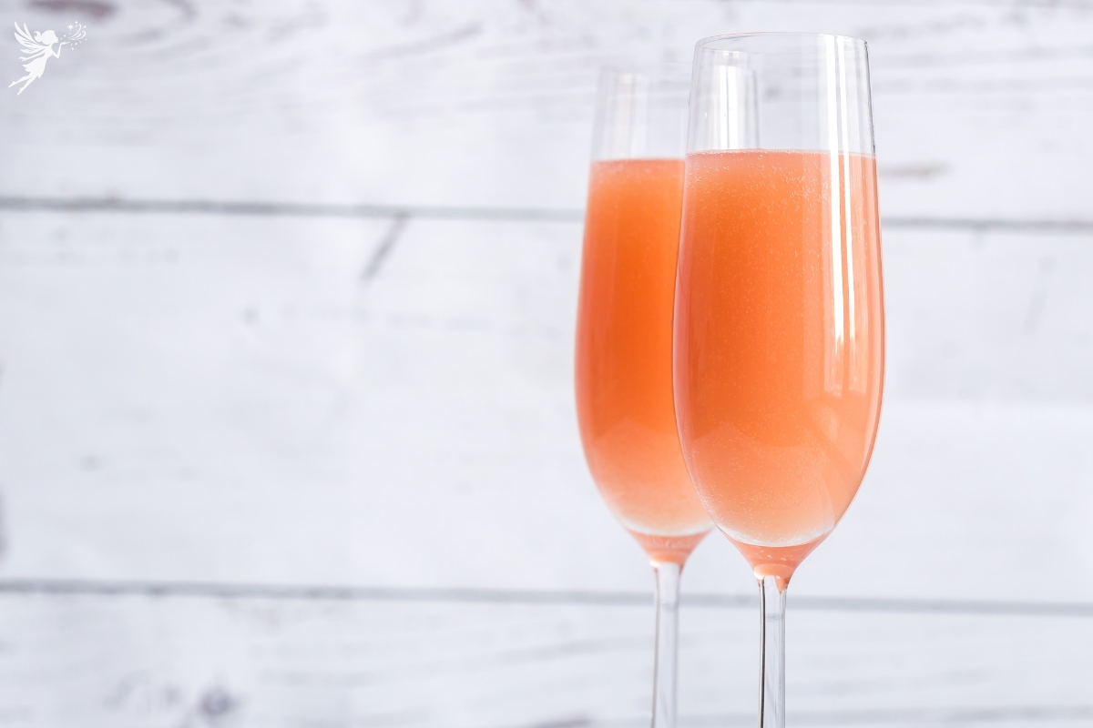Peach Bellini Cocktail