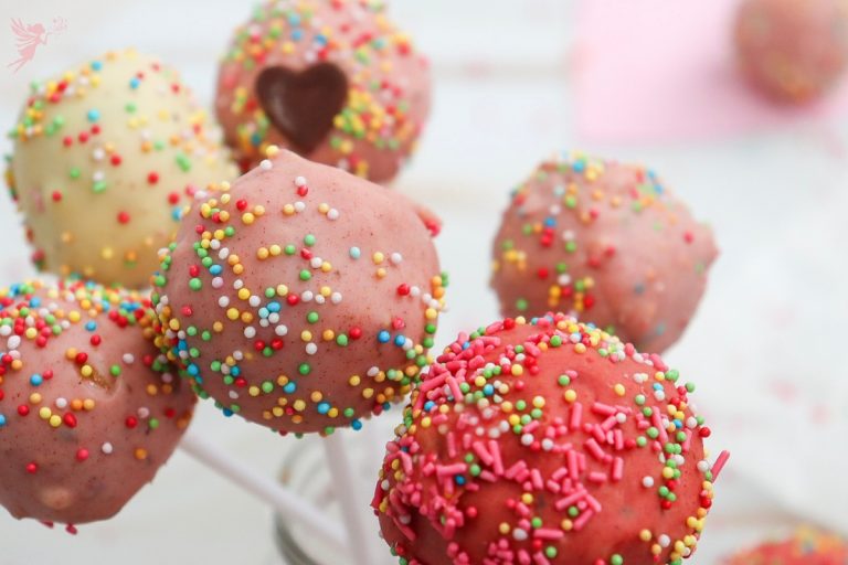 Valentines Cake Pops
