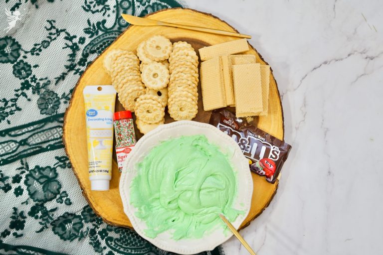 Frosting Christmas Tree Dip