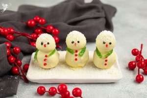 Christmas Gingerbread Snowmen