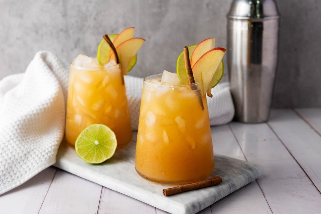 2 glasses of Apple Cider Ginger Mocktail