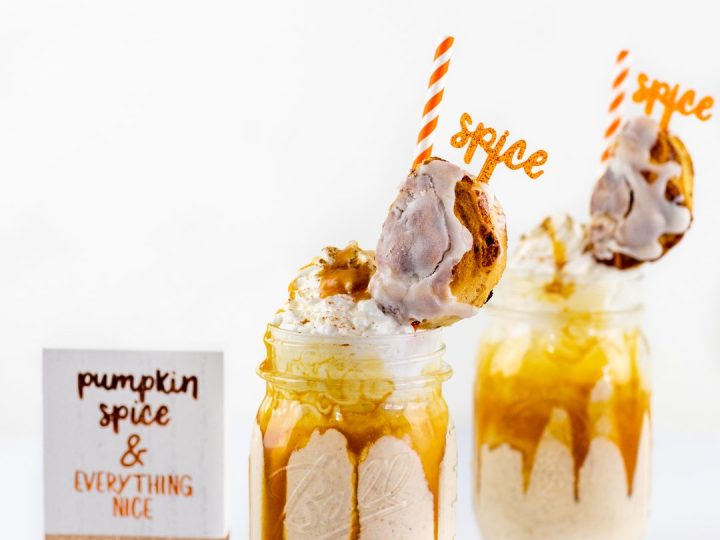 Mini Pumpkin Pie Cinnamon Roll Freakshakes