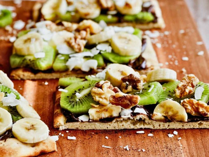 Banana Kiwi Dessert Pizza