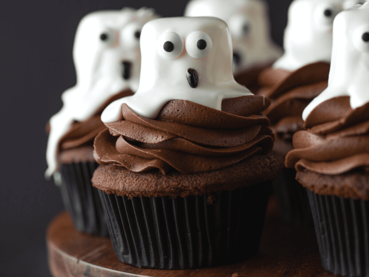 marshmallow ghost cupcakes