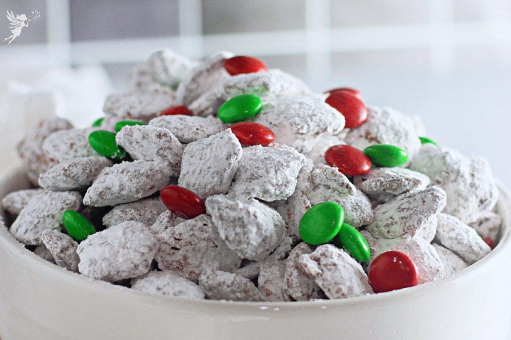 Crispix Muddie Buddies Christmas Mix
