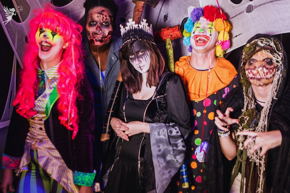 Teenagers dressed in scary halloween costumes