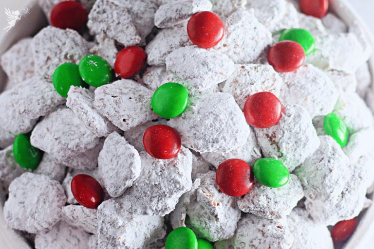 Crispix Muddie Buddies Christmas Mix