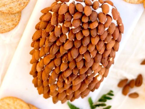 Pine Cone Cheese Ball