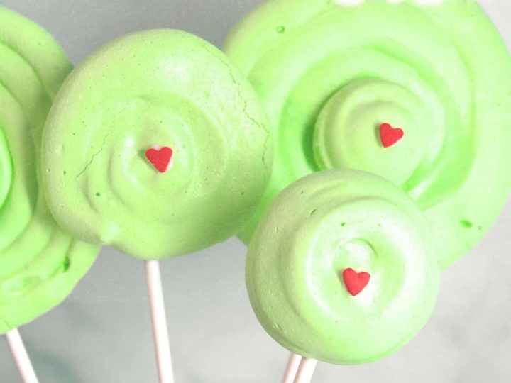 Grinch Meringue Pops