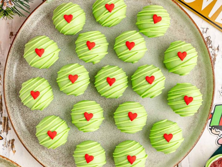 Grinch Oreo Balls