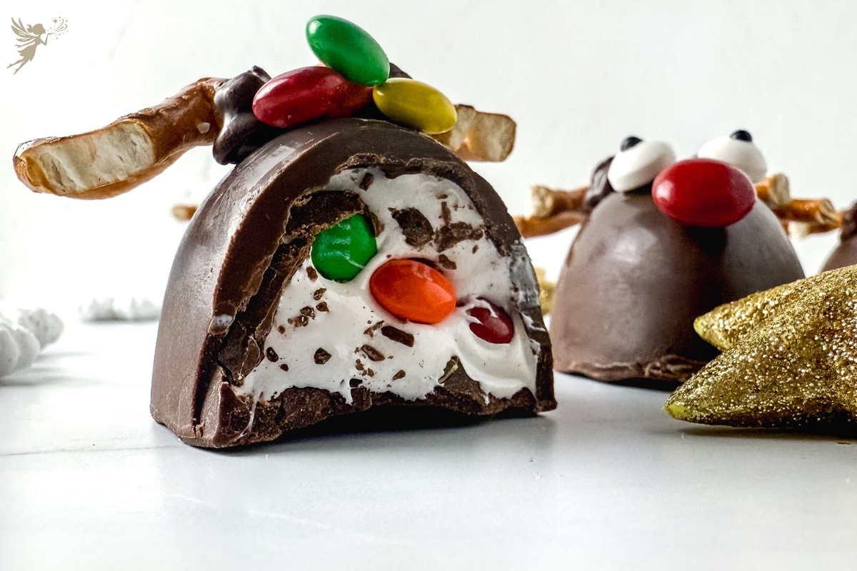 Easy Rudolph Chocolate Dipped Marshmallow Treats
