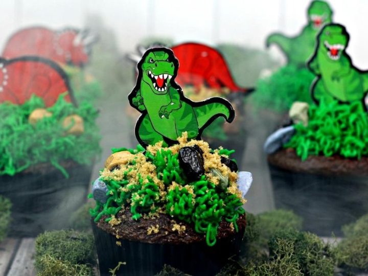 Easy Dinosaur Cupcakes