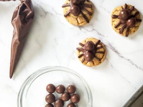 Peanut Butter Spider Cookies